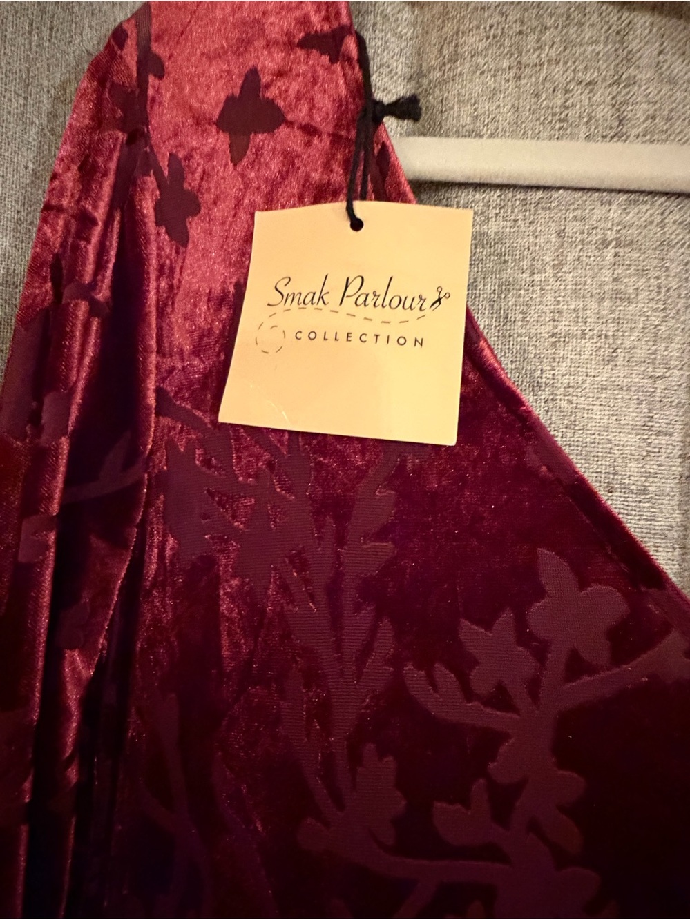 2. Smak Parlour Raspberry Velvet Burnout Fringe Sleeve Stevie
Maxi Dress size XL - Picture 9 of 13